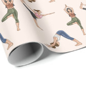 Yogahouding Vrouw Op Beige Workout Patroon Cadeaupapier (Rol Hoek)