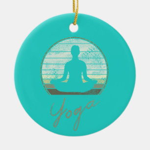 Yogatraining  ontwerpmeditatie of pilates keramisch ornament