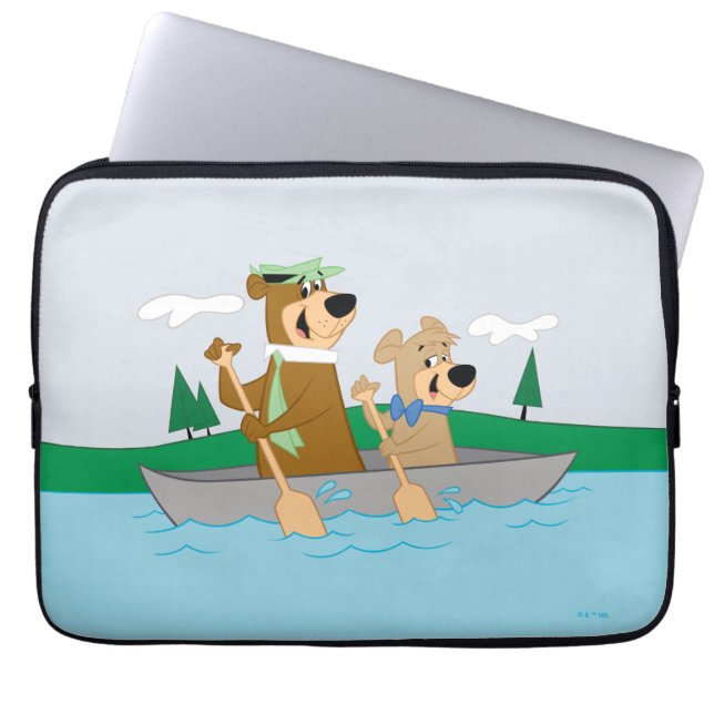 Yogi Beer en Boo Boo Fun Kano Adventure Laptop Sleeve (Voorkant)