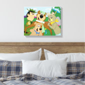 Yogi Beer en Vrienden Framed Forest Afbeelding Canvas Afdruk (Insitu (Slaapkamer))