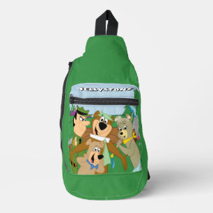 Yogi Beer en Vrienden Framed Forest Afbeelding Sling Bag
