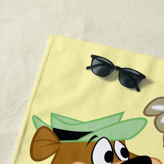 Yogi Beer met Cindy Beer Strandlaken (In situ)