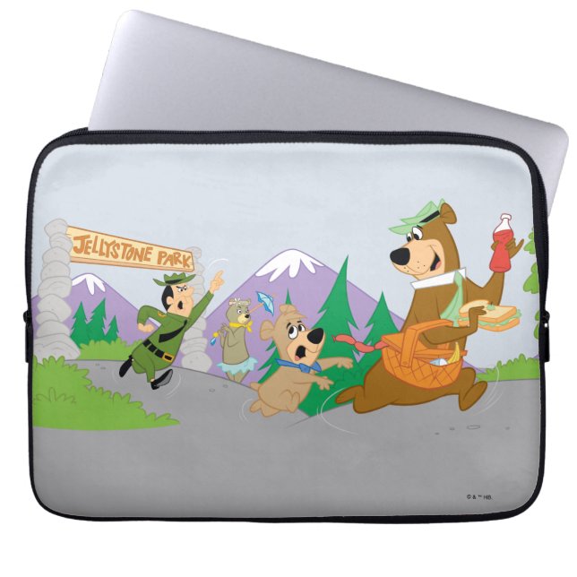 Yogi Beer's grote picknickmand ontsnapping Laptop Sleeve (Voorkant)