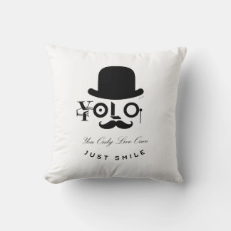 YOLO: Je leeft maar één keer - lach maar! Kussen