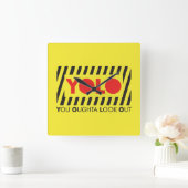 YOLO met rode waarschuwing Vierkante Klok (Huis)