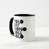 YOLO Roll Solo gevuld Mok (Voorkant links)