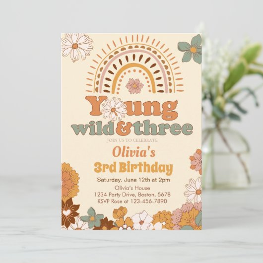 Yong Wild Drie Regenboog 3e Verjaardag uitnodiging (Staand voorkant)