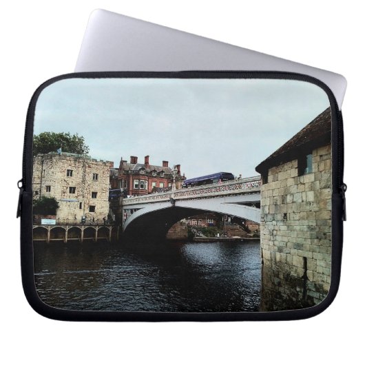 York Bridge Laptop Sleeve (Voorkant)