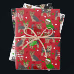 Yorkie Christmas Yorkshire Terrier Dog Inpakpapier Vel<br><div class="desc">Cute Yorkshire Terrier dogs with short,  trimmed coats,  dressed in estiday outfits,  Santa hats and argyle sweaters with scattered Christmas ornaments pattern.</div>