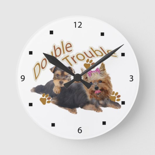 Yorkie Double Trouble Clock Ronde Klok (Voorkant)