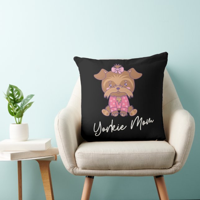 Yorkie Mom 2 20x20 Sierkussen (Stoel)