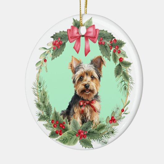 Yorkie Puppy Dog Red Bow Holly Krans Keramisch Ornament (Links)