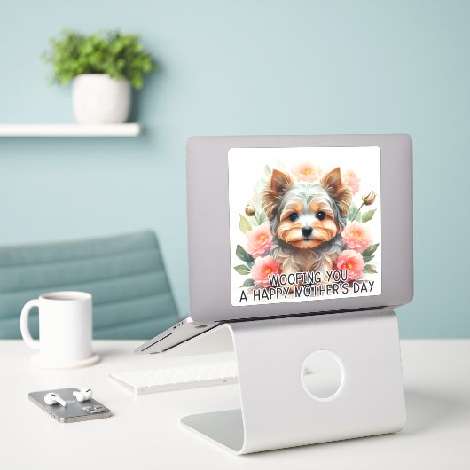 Yorkie Woofing You Happy Moederdag - Sticker (Laptop op bureau)
