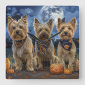 Yorkipoo Halloween Spooky Vierkante Klok (Voorkant)