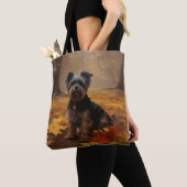 Yorkipoo in de herfst laat Herfst inspireren Tote Bag (Dichtbij)