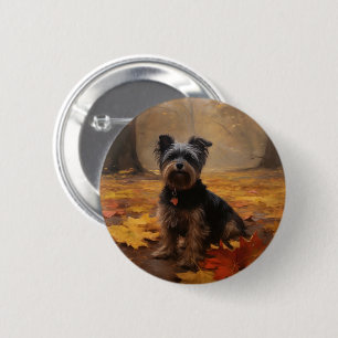 Yorkipoo in herfstbladeren vallen inspireren ronde button 5,7 cm