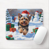 Yorkipoo Rent in de Sneeuw met Kerstmuts Muismat (Met muis)