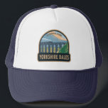 Yorkshire Dales National Park England Trucker Pet<br><div class="desc">Yorkshire Dales ontwerp vectorillustraties. Het park omvat duizenden vierkante mijlen moeren, dalen, heuvels en dorpen.</div>