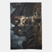 Yorkshire Terrier Halloween Griezelen Theedoek (Verticaal)