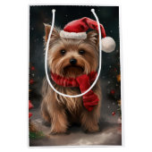 Yorkshire Terrier Hond in Sneeuw Kerstmis Medium Cadeauzakje (Voorkant)