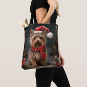 Yorkshire Terrier Hond in Sneeuw Kerstmis Tote Bag (Dichtbij)