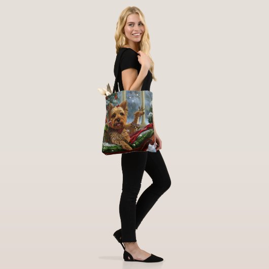 Yorkshire Terrier Hond Kerstfeest Tote Bag (Op model)
