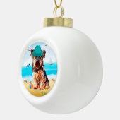 Yorkshire Terrier Hond op het strand Keramische Bal Ornament (Rechts)