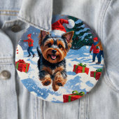 Yorkshire Terrier in de sneeuw met kerstmuts Ronde Button 6,0 Cm (In situ)