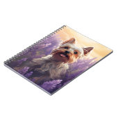 Yorkshire Terrier in Lavender veld Notitieboek (Linkerzijde)