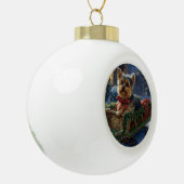 Yorkshire Terrier Kerst Feestelijke Periode Keramische Bal Ornament (Links)