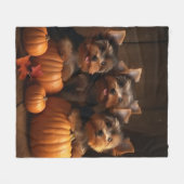 Yorkshire Terrier Pup Autumn Delight Pumpkin Fleece Deken (Voorkant (Horizontaal))
