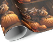Yorkshire Terrier Puppy Herfst Delight Pompoen Cadeaupapier (Rol Hoek)