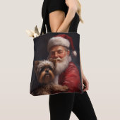 Yorkshire Terrier Santa Claus Feestelijke Kerstmis Tote Bag (Dichtbij)