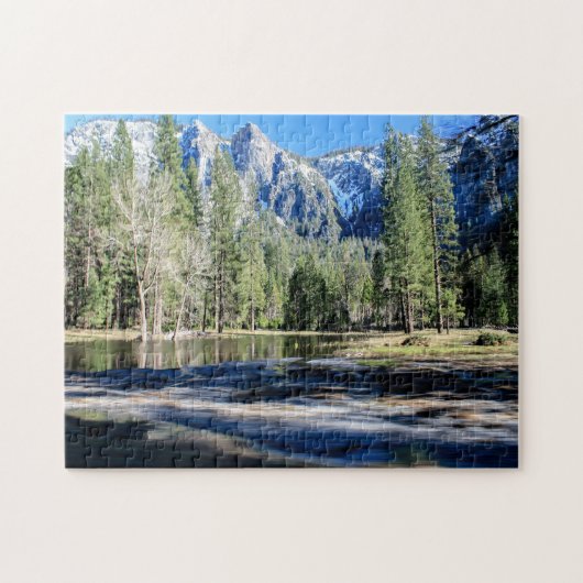 Yosemite-bergen Nevada. Legpuzzel (Horizontaal)