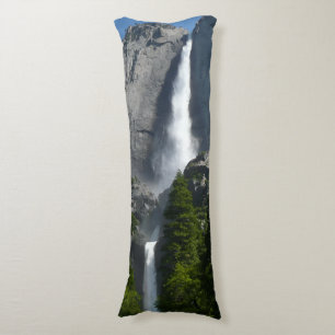 Yosemite Falls II vanuit Yosemite National Park Lichaamskussen