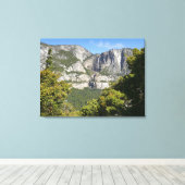 Yosemite Falls vanuit Four Mile Trail Canvas Afdruk (Insitu (Houten vloer))