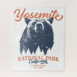 Yosemite Grizzly Beer, Californië Legpuzzel<br><div class="desc">Klaar om uw volgende buitenavontuur aan te vatten? Dit Yosemite National Park T-shirt is een perfecte keuze. Met een doorgewinterd zwart beer en schilderachtig boslandschap zal dit shirt je inspireren om natuur te verkennen en te omarmen. Laat je innerlijke ontdekkingsreiziger los en laat deze kans niet voorbijgaan om de wildernis...</div>