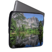 Yosemite Herfst Reflection Laptop Sleeve (Voorkant Rechts)