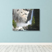 Yosemite Lower Falls bij het Lower Yosemite Falls Canvas Afdruk (Insitu (Houten vloer))