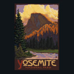 Yosemite National Park - Half-Dome Travel Poster<br><div class="desc">Hier is een van onze  reisposters. Alle design worden gemaakt om op posters van begin jaren '00 te lijken. Deze kunstwerken dragen hoog detail,  diep kleur,  en onze zorgvuldige aandacht aan kwaliteit.</div>
