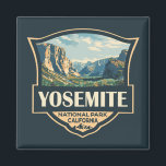 Yosemite National Park Illustratie Retro Badge Magneet<br><div class="desc">Ontwerp van uw vectorillustraties. Het park is beroemd om zijn reusachtige,  eeuwenoude aardbevingen,  en voor het Uitzicht van de Tunnel,  het iconische vista van het tornen van de Herfst van Bridalveil en de graniet-kliffen van El Capitan en Half Dome.</div>