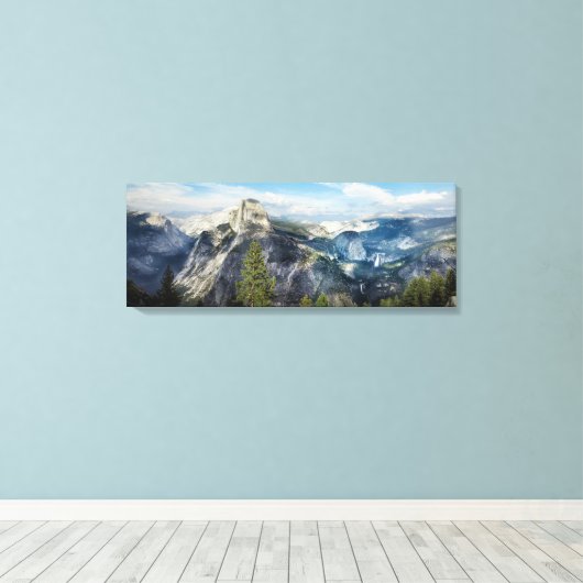 Yosemite National Park Panoramic Fine Art Canvas (Insitu (Houten vloer))