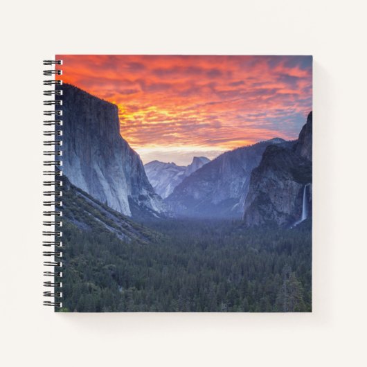 Yosemite Tunnel Uitzicht Notitieboek (Voorkant)