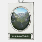 Yosemite-vallei in het Nationaal Park Yosemite Verzilverd Banner Ornament (Links)