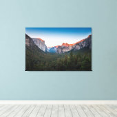 Yosemite Valley, Californië Canvas Afdruk (Insitu (Houten vloer))