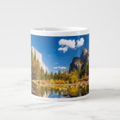 Yosemite Valley in Herfst Grote Koffiekop (Voorkant)