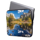 Yosemite Valley in Herfst Laptop Sleeve (Voorkant Links)