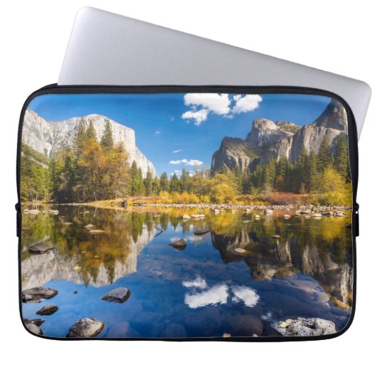 Yosemite Valley in Herfst Laptop Sleeve (Voorkant)