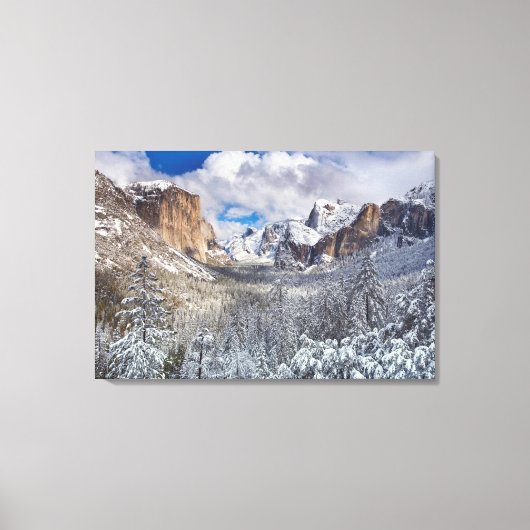 Yosemite Valley in sneeuw Canvas Afdruk (Voorkant)