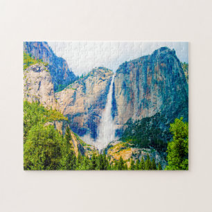 Yosemite-waterval Nevada. Legpuzzel